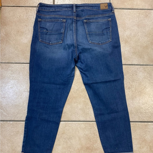 Size 10 American Eagle Boy Jeans - Picture 3 of 3